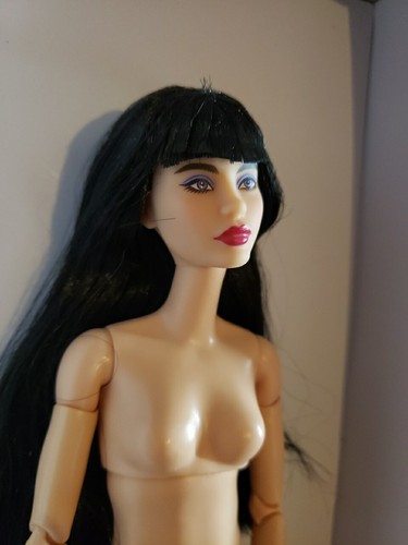 NUDE BARBIE TALL Made To Move Articulated Doll RAVEN HAIR WITH BANGS - Picture 7 of 8
