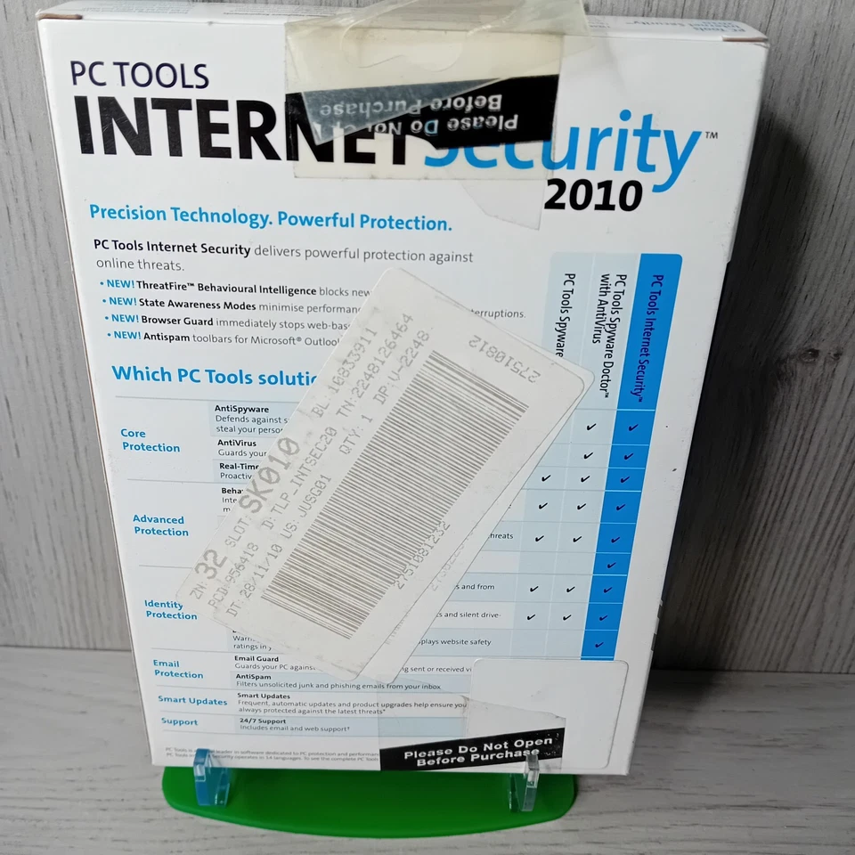 PC TOOLS INTERNET SECURITY 2010 - NEW IN BOX - RARE RETRO SOFTWARE - Image 3 of 3