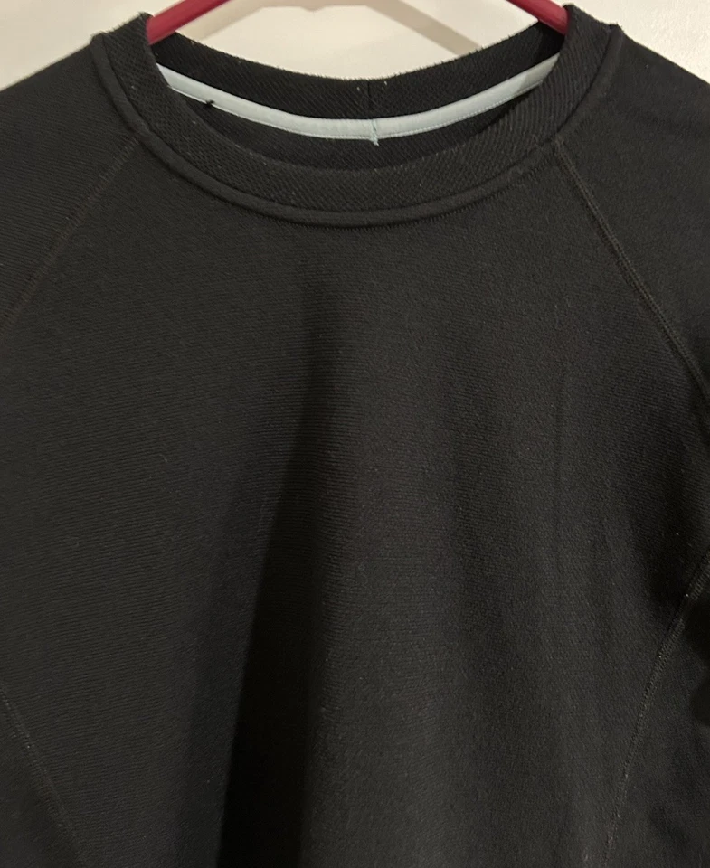 Patagonia Women’s Small Black Performance Baselayer Capilene Long Sleeve Shirt - Image 4 of 4