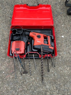Hilti TE 30-A36 Rotary Hammer drill with case