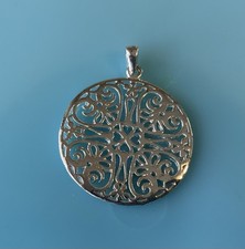 Round Heart Motif Filigree Cross Design Sterling Silver 925 Pendant 6.2g