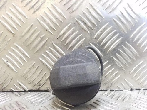 VW GOLF III 1H1 Kraftstofftankdeckel 1J0201553C 1.9 Diesel 81kw 2001 32167104