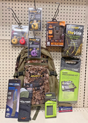 Hunter's Gift Box Cold Steel S&W Knives Muddy Backpack & Mitigator Trail Camera
