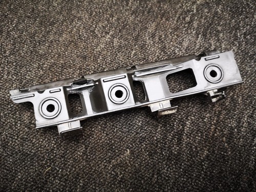 VW  Passat 3C B7 R36 Führung Halter Stoßstange Vorne Links 3C0807183