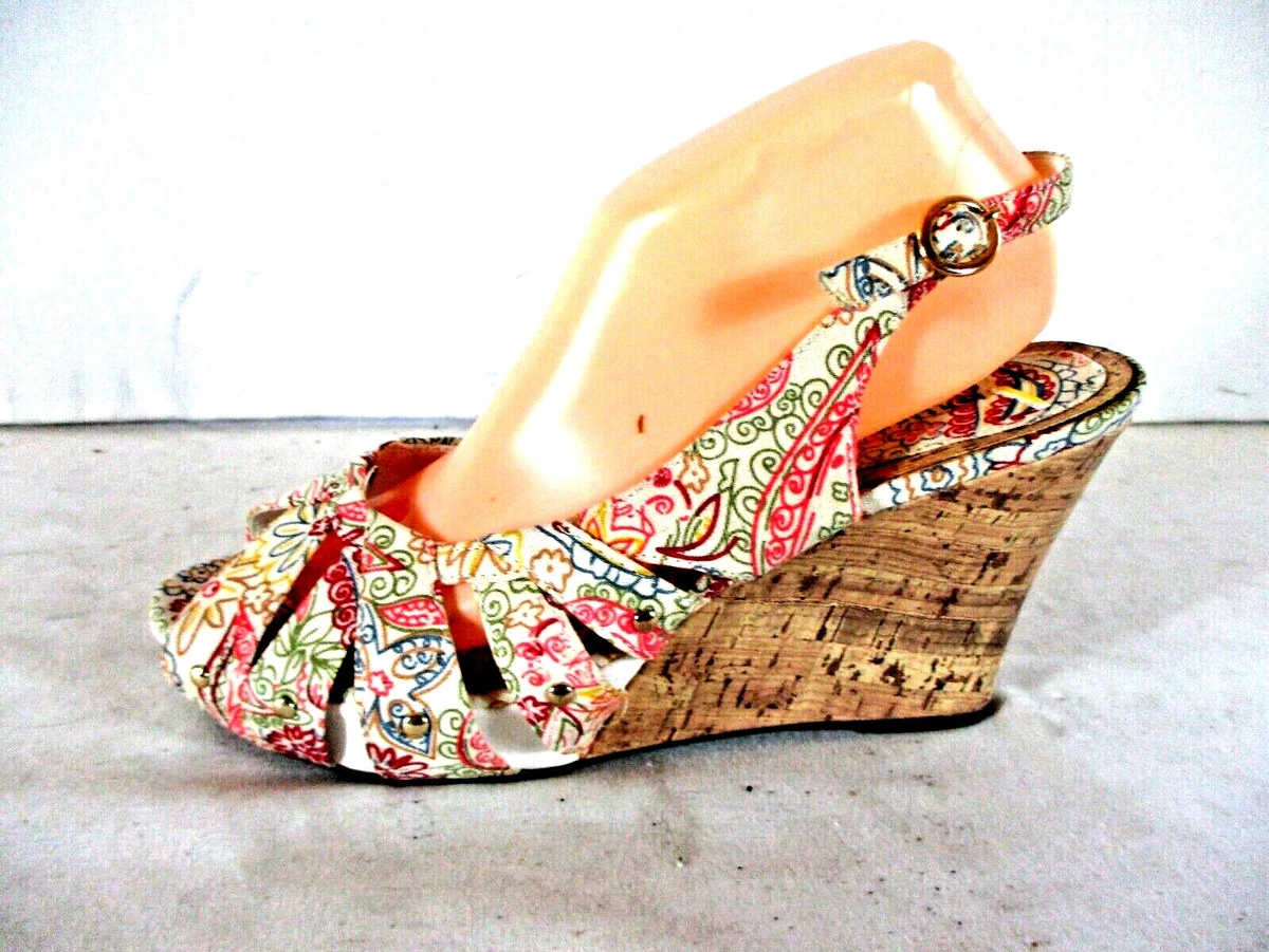 Attention wedge best sale shoes
