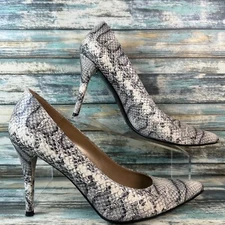 Stuart Weitzman Pumps Womens 8.5 Gray Snake Print Leather Pointed Toe Dress Shoe