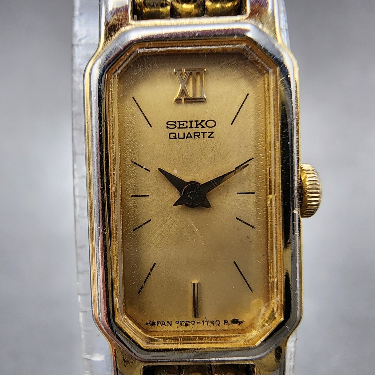 Seiko tank Watch Women 12mm Champagne Dial Gold Tone 2e20-6389 New