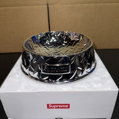 Supreme Diamond Plate Dog Bowl SS23 Silver | eBay Supreme Diamond Plate Dog Bowl SS23 Silver | eBay