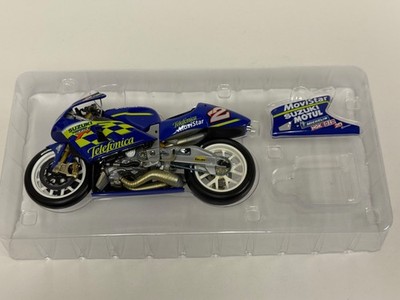 1/12 Minichamps Suzuki RGV 500 2000 Moto GP of Kenny Roberts