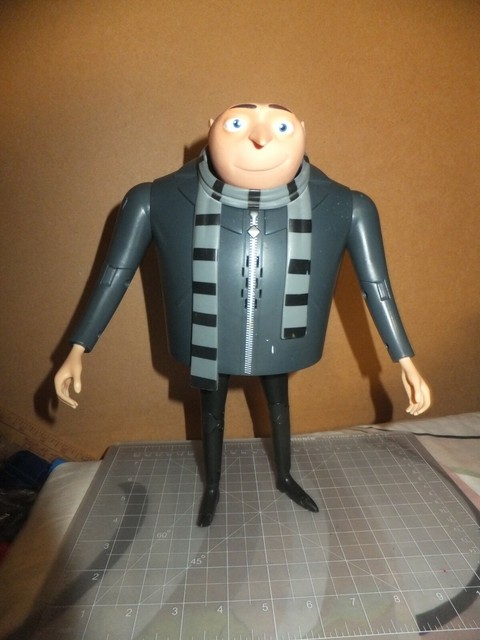 Thinkway Despicable Me Poseable TALKING 11â GRU Action Figure Doll WORKS 100% | eBay