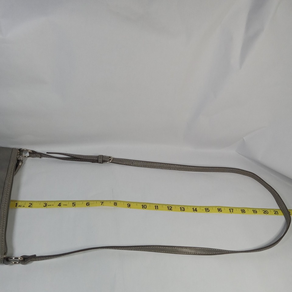 NIne West Small Silver Grey Crossbody Purse/Bag Faux Leather 22" Drop 9