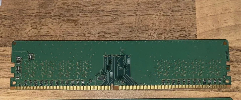 8GB DDR4 RAM MEMORY MTA8ATF1G64AZ-2G3E1 Micron 1RX8 PC4-2400T BRAND NEW - Image 2 of 3