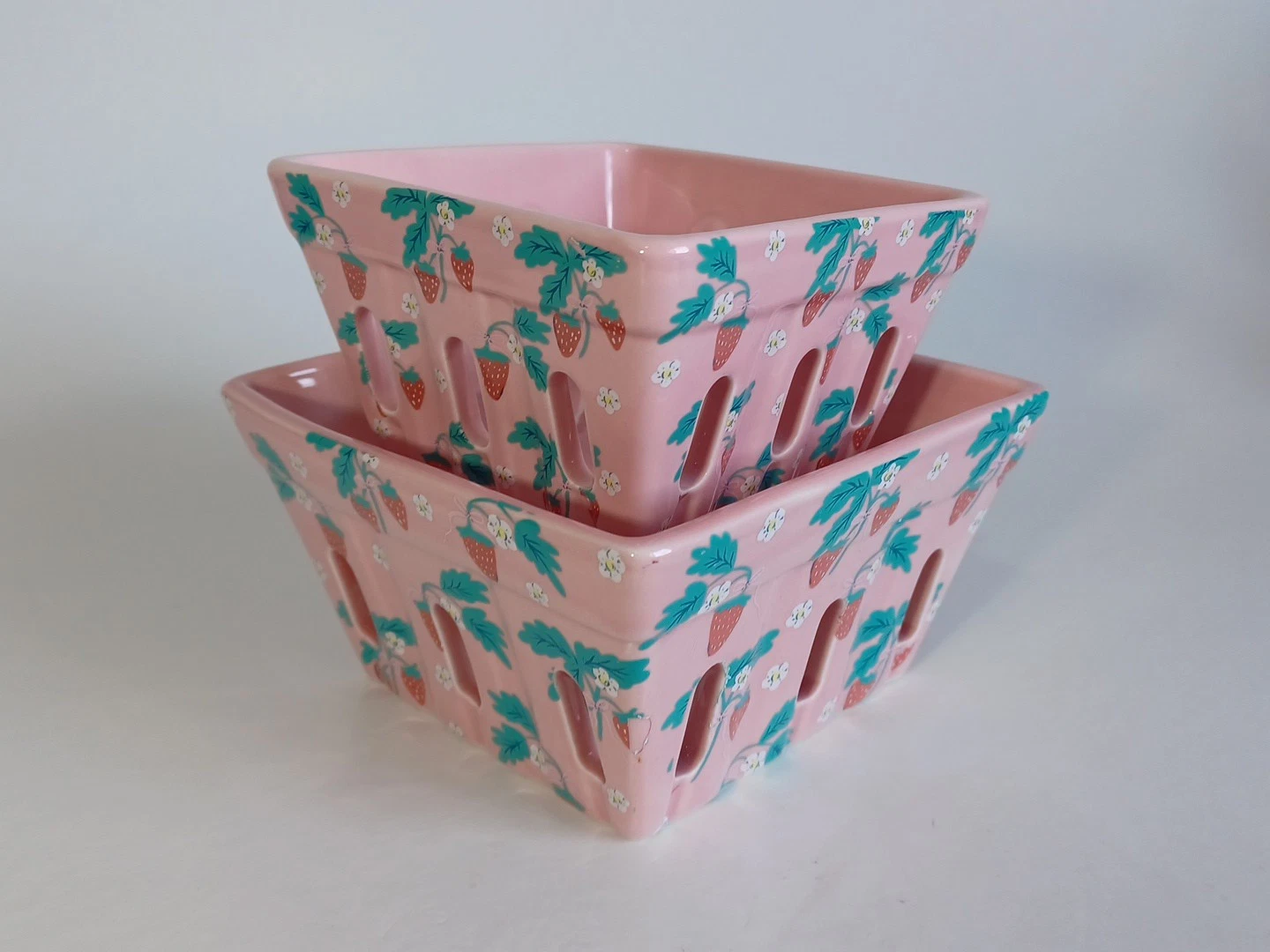 (2) Prima Designs Ceramic Berry Colander Baskets, Multicolor Floral Berries Pair