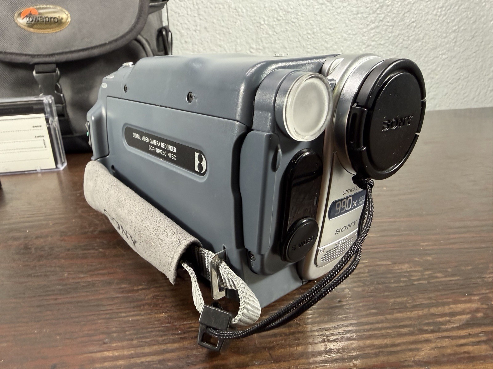 Sony Handycam DCR-TRV260  Digital 8 Camcorder With Nightshot Tested & Works