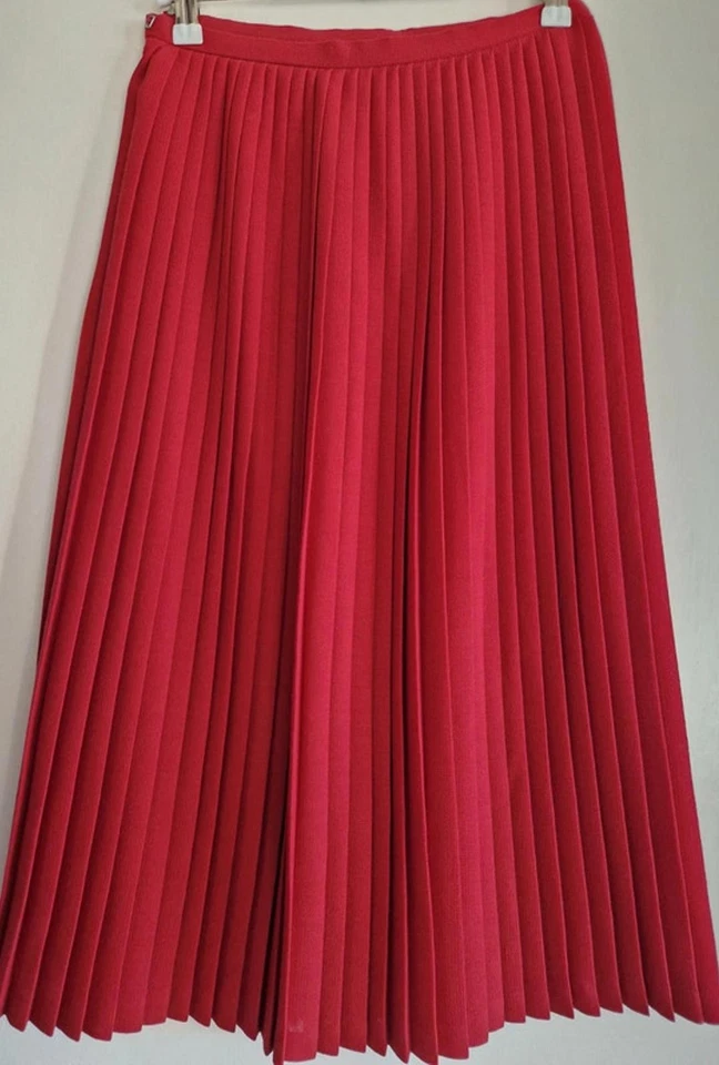 Windsmoor Women's Pleated Skirt Size 10 Burgundy/Maroon - Image 4 of 4
