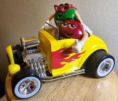 Vintage M&M Mars Hotrod Rebel Without A Clue Candy/Nut Dispenser Yellow Car
