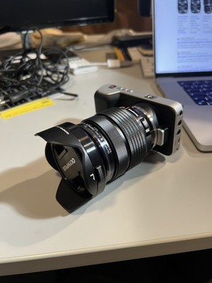 Blackmagic Pocket Cinema Camera + Olympus 12-40mm 1:2,8 - Keine Kratzer