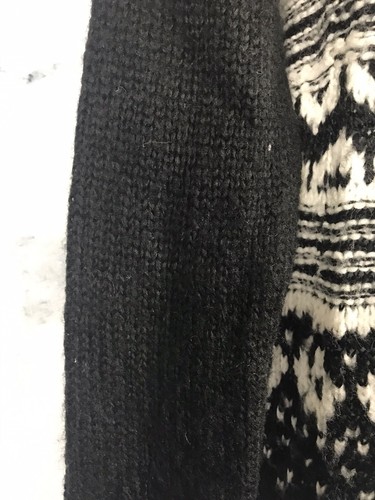 Aeropostale Womens Pullover Sweater black and white Cable Knit V Neck Ribbed S - Picture 12 of 22
