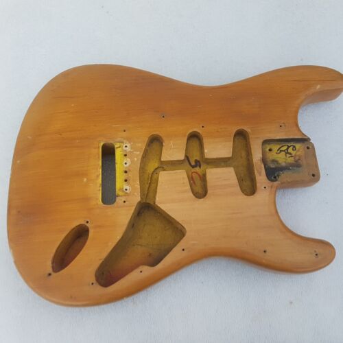 1966 FENDER STRATOCASTER BODY - made in USA - Afbeelding 1 van 12