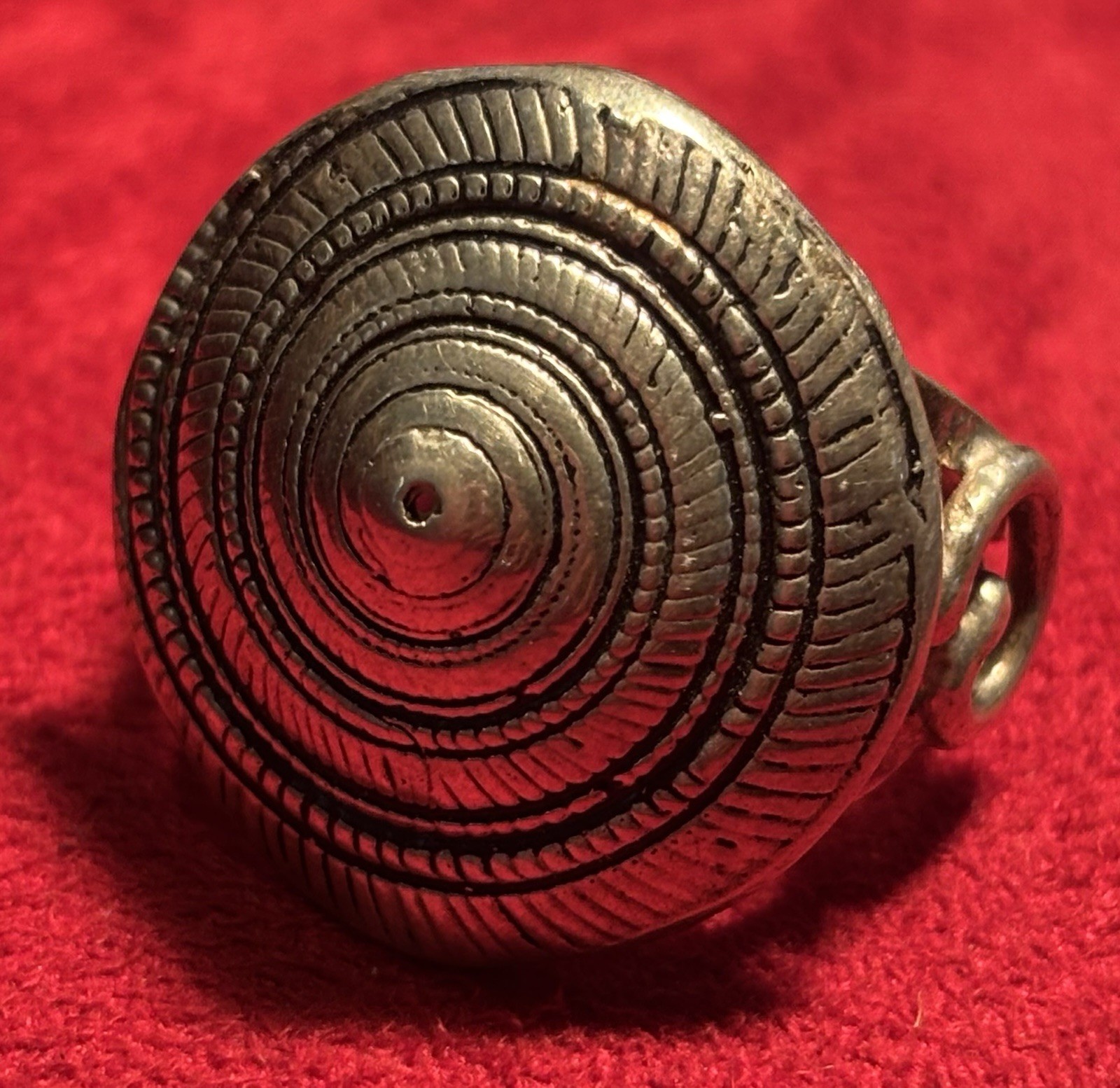 Brutalist Style Silver Shell Design Ring Size 8.5… - image 5