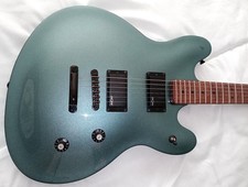 Squier Contemporary Active Starcaster, Ice Blue Metallic Finish, roasted neck