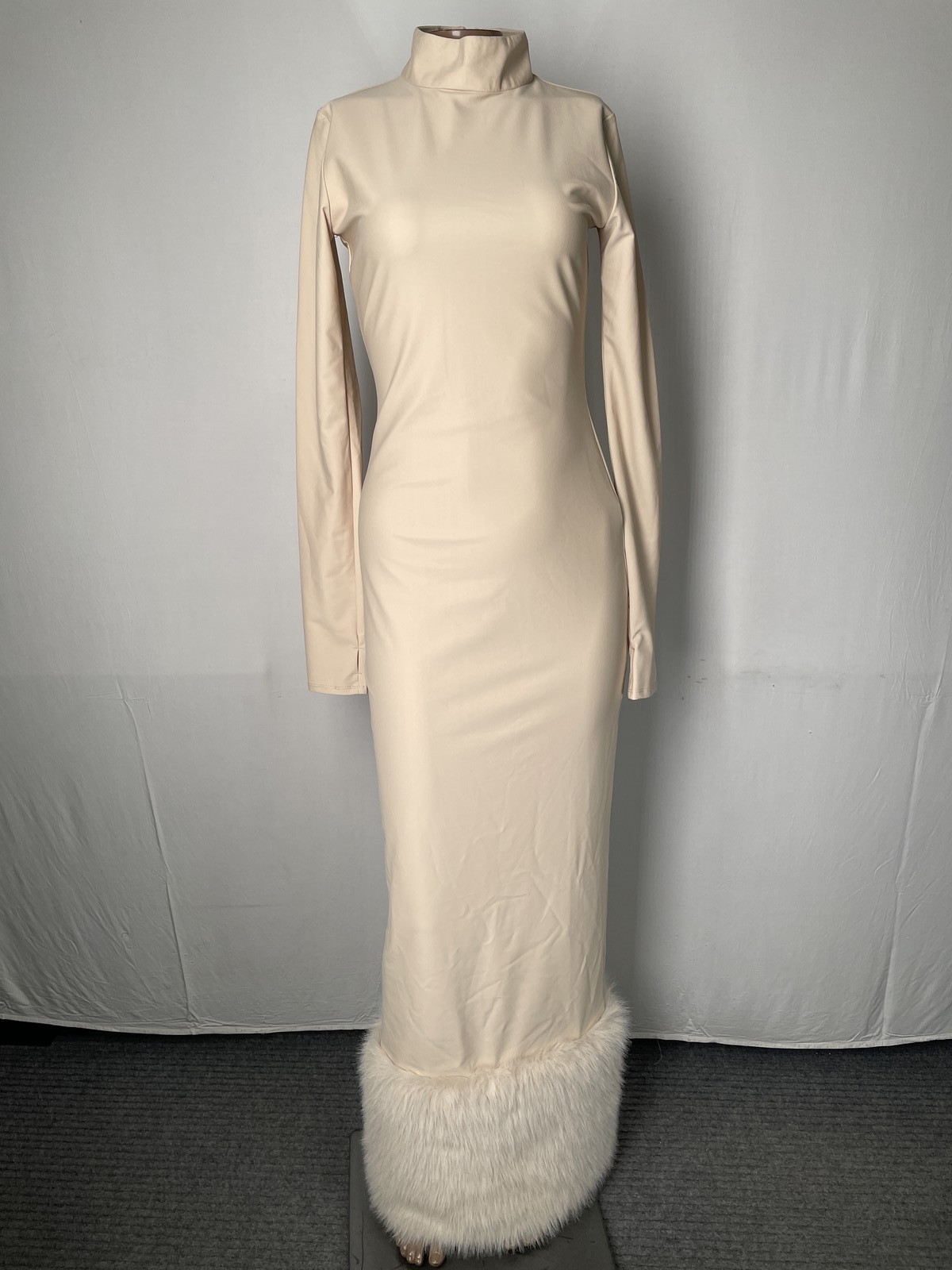 Mariandree Gaitan Womens Long Dress Powder White/Beige Size S Faux Fur Trim Gown