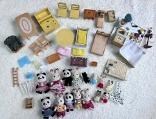 VTG 60+ Piece Calico Critters Sylvanian Family Characters Room Pieces Bathroom