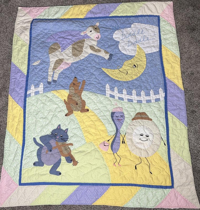 Vintage Kids 50"x60" Hey Diddle Diddle Nursery Rhyme Toddler Crib Quilt Blanket