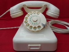 ALTES BAKELIT TELEFON + R. Bosse +  1960 +  65 Jahre alt +  W 48  +