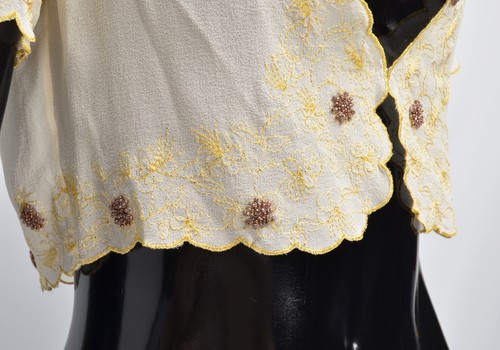 American Retro Vintage 90's Silk Embroidered Bolero Cardigan Size 40 - Picture 3 of 11