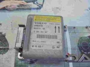 Airbagsensor Airbagsteuergerät Volvo S40 V40 30854016 F 961151022F 0285001147