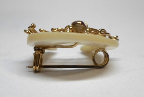 Vintage MOTHER PIN Carved Mother of Pearl HORSESHOE Gold Tone & RED RHINESTONE - Picture 5 of 7