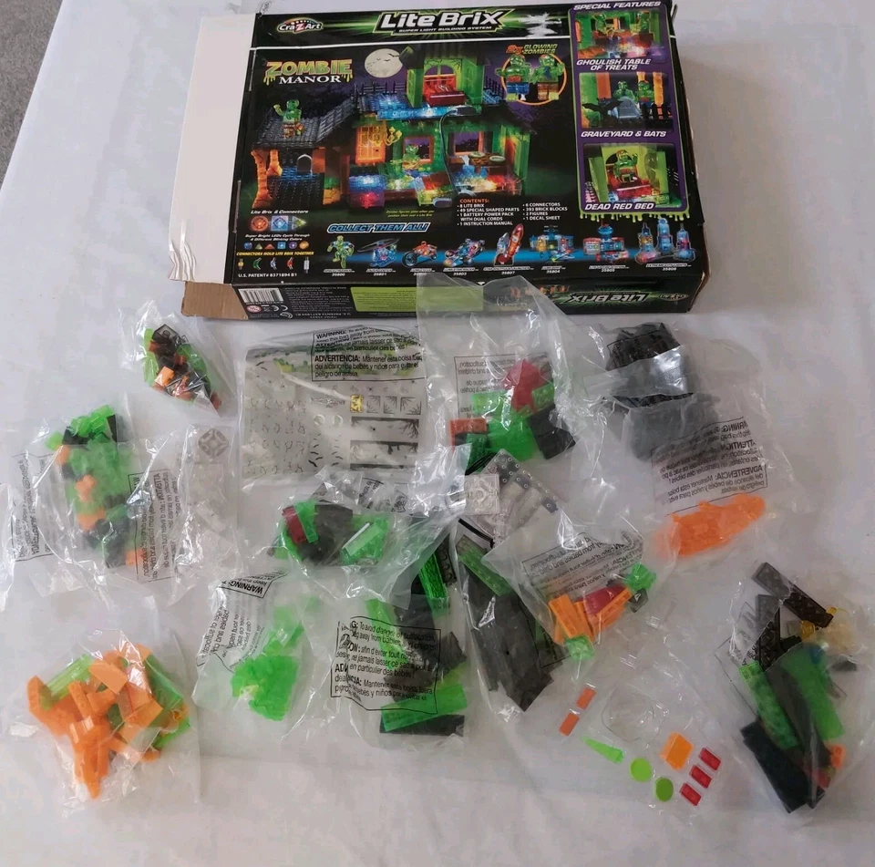Juego Lite Brix Zombie Manor 35833 Cra-Z-Art 2013 caja abierta incluye todas las piezas* Foto 3 de 4