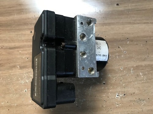 Suzuki VITARA ATE ABS PUMP 64J2 JP 4WD 06.2102-0876.4 ECU 06.2109-5091.3 - Picture 3 of 5
