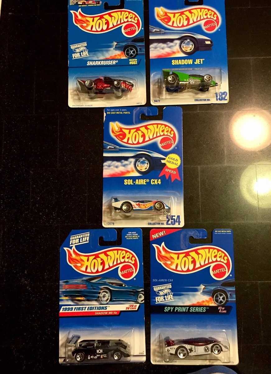 Lot De 10 Voitures Hot Wheels – Miniatures Collection – Occasion