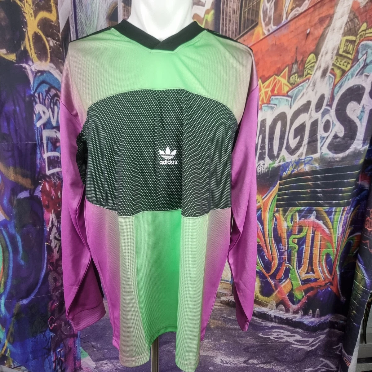 Aq35 adidas hotsell