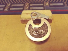 vintage YALE 6 lever push key pancake padlock w/original yale key 948 work good 