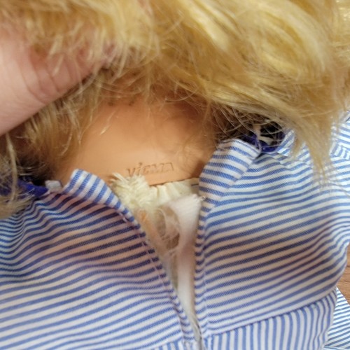 Vintage Vicma Bambus Daumen saugende Babypuppe 1980er Jahre Mädchen blond 19"" schläfrige Augen - Bild 3 von 9