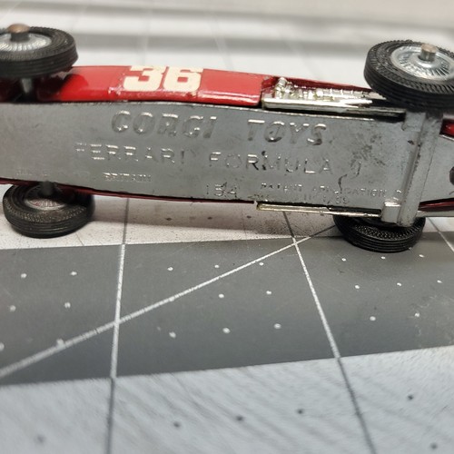 Diecast Corgi Toys Ferrari F1 Formula 1 ‘Sharknose’ Used - Picture 7 of 8