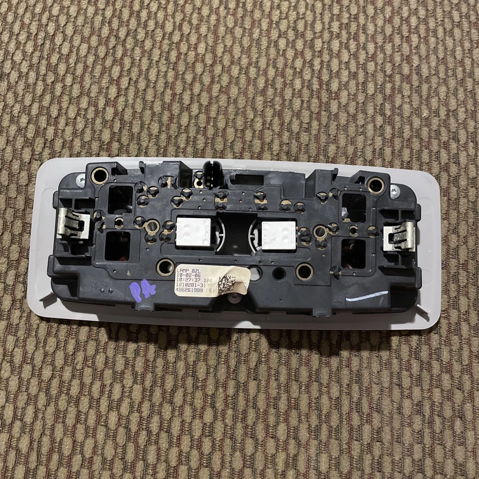 Lámpara de lectura de mapa de luz domo superior trasera Saturn Outlook 2007-2010 gris OEM Foto 2 de 2