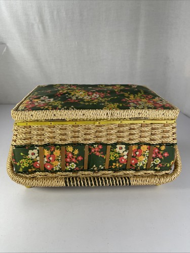 VTG Green Flowers Sewing Basket Box Retro w Working Clasp Made Japan Cottagecore - Picture 6 of 24