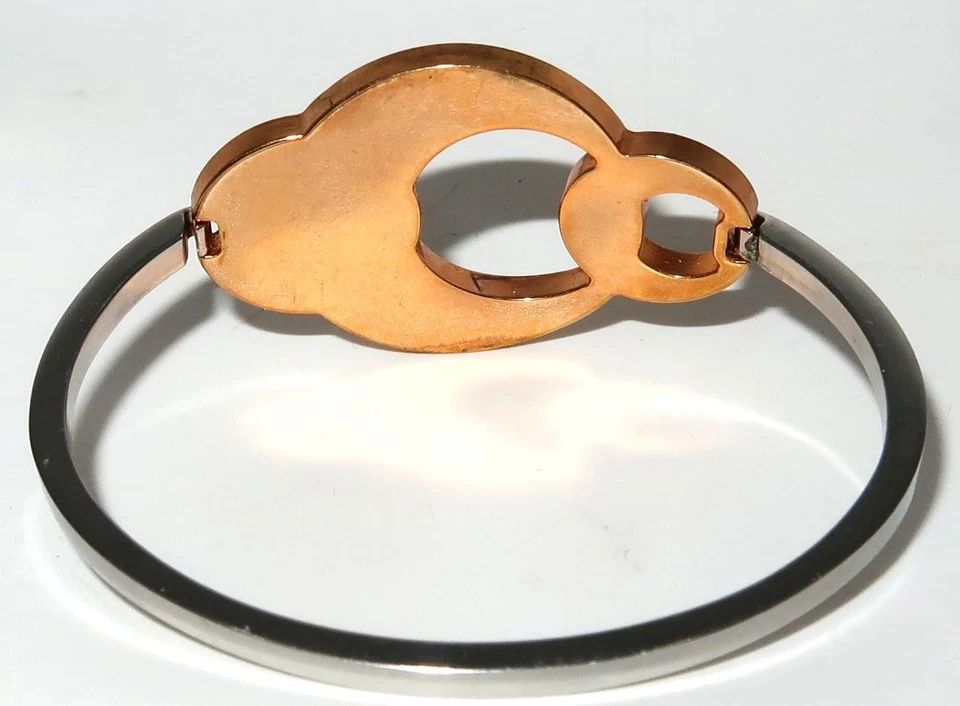 REBECCA Feito na Itália Círculos de Amor Dois Tons Ouro Rosa, Pulseira de Prata 2 3/8" - Imagem 4 de 4