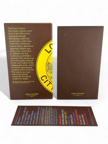 2011 LOUIS VUITTON NEW YORK CITY GUIDE (IN BOX SLEEVE) EXCELLENT - Foto 2 di 5