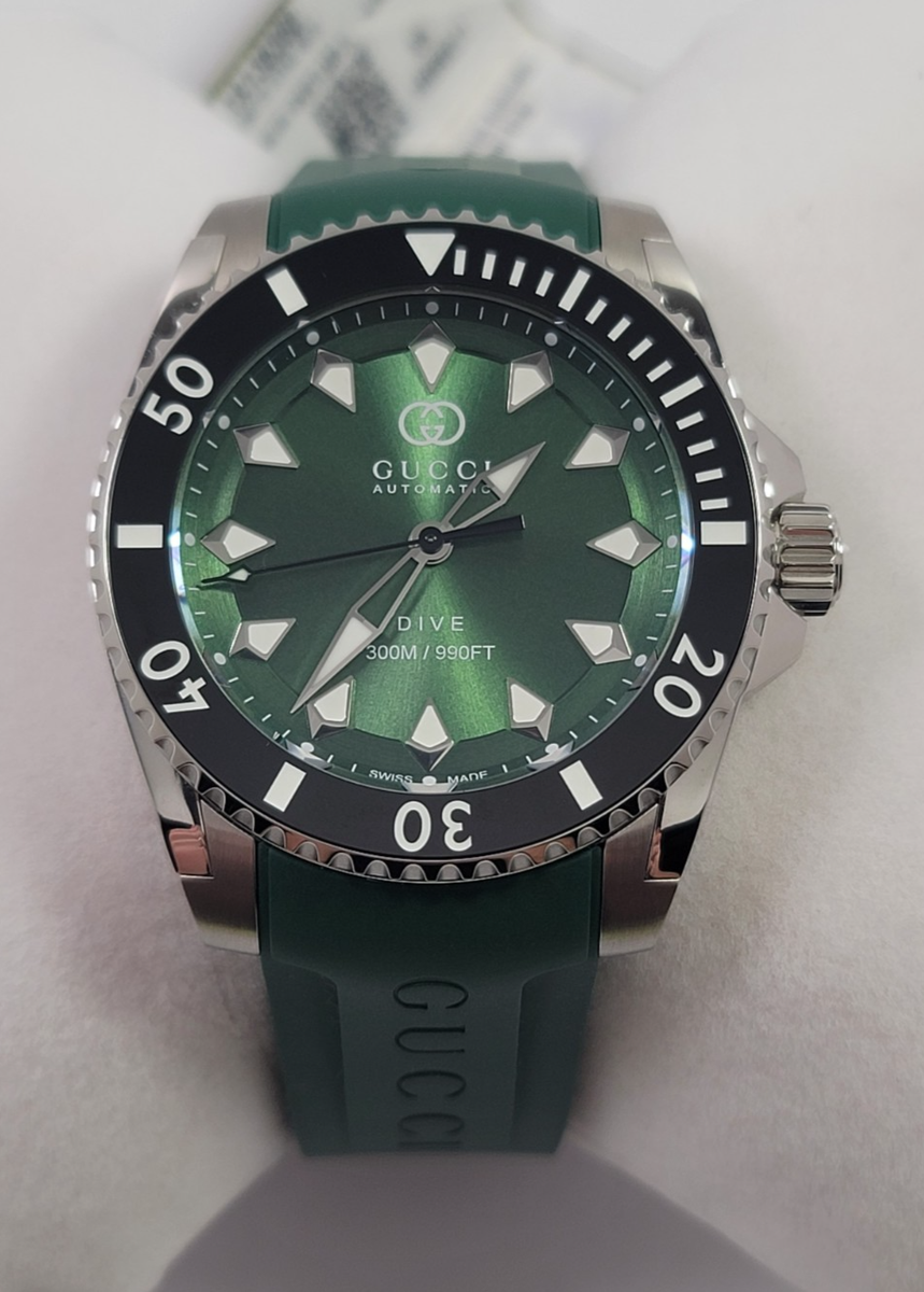 Gucci Dive SWISS Automatic Green Dial Rubber Strap Men's Watch