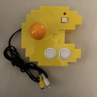  Pac-Man Plug & Play 12-in-1 TV Game System (Bandai Namco 2012)