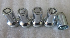 2019-2026 F-250, F-350 SRW FOMOCO Factory locking lug nut set.