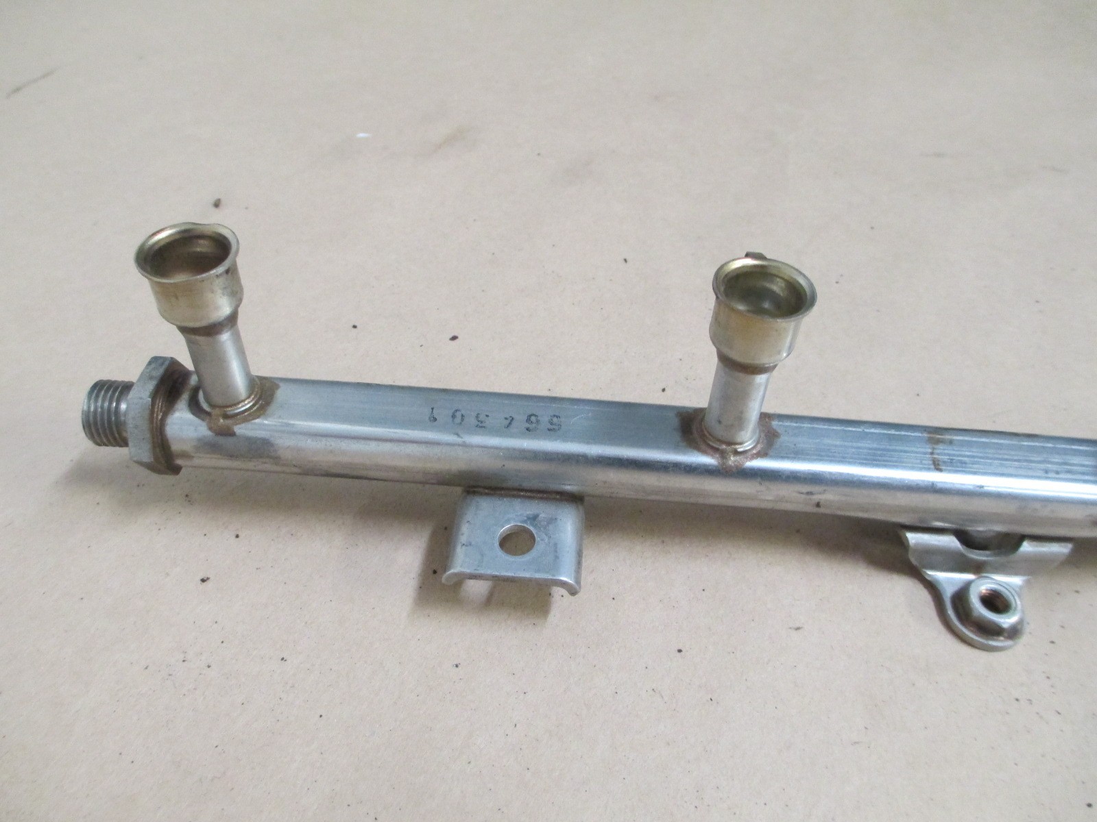 Ferrari 550 - RH Fuel Rail / # 172485