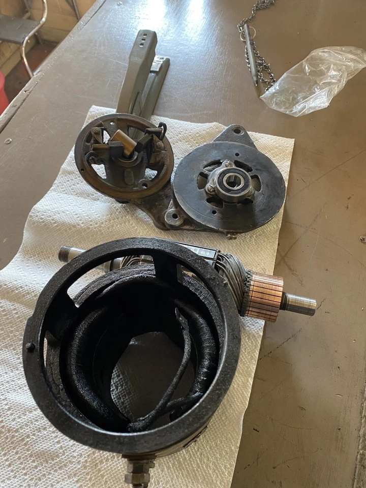 Generador Willys Jeep GDZ4817-A, Jeep de seis voltios, garantía de por vida Foto 2 de 4