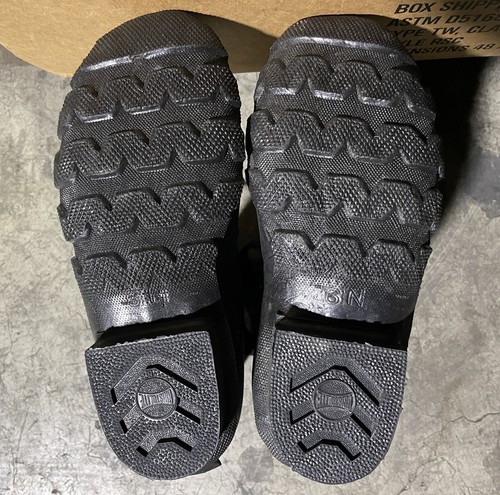 NUEVAS BOTAS MICKEY MOUSE Clima Frío Extremo -20° Muchos Tamaños *SIN VÁLVULA* Negras - Imagen 4 de 5