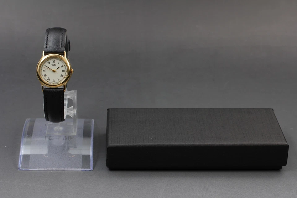 Vintage 1986 Exc+5 Seiko Socie 1221-0110 Roman SGP Gold Qz Womens Watch JAPAN - image 2 of 4